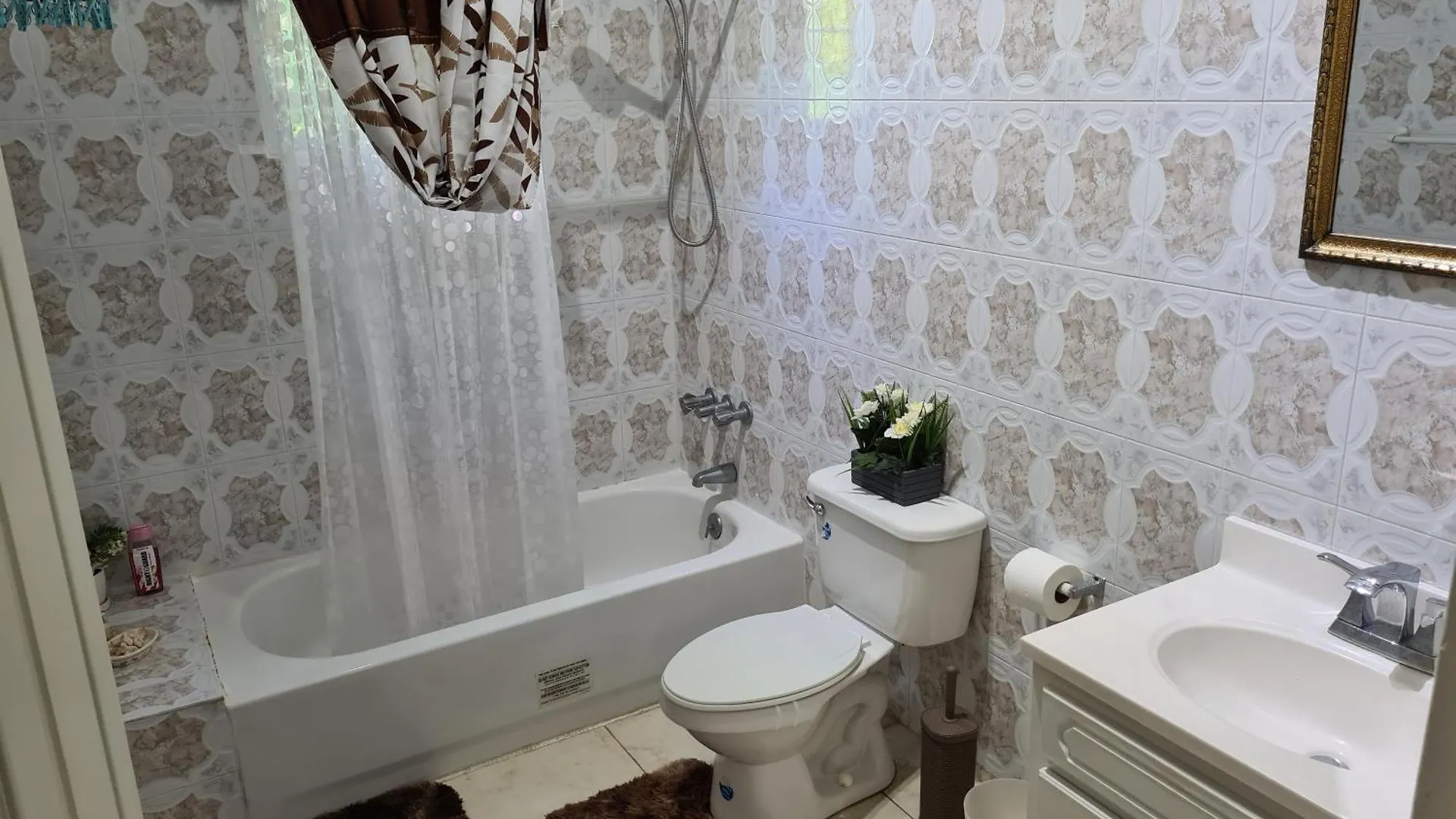 Lovely 1-Bed In Montego Bay-Rose View Apartment